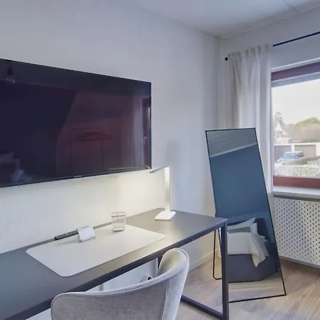 Appartement 2,5-zkb-unterkunft, Zentral, Mit Separatem Eingang Düsseldorf